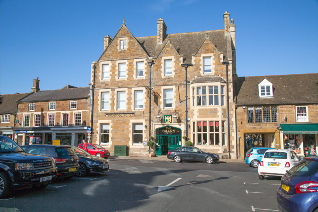 02 Falcon-Hotel – Love Uppingham